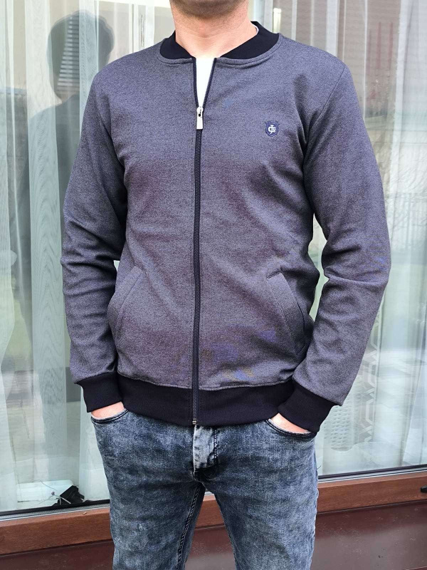 Фото товара Светр на блискавці синій CLUB JU, артикул: 21028-002 Светри , Кофти поло