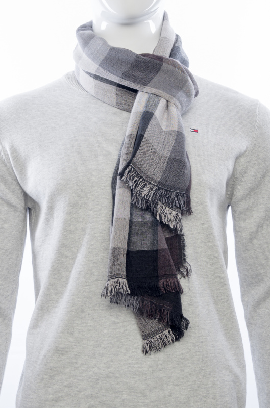 Фото товара Шарф серый OU SI LU, артикул: 026-1 Шарфи