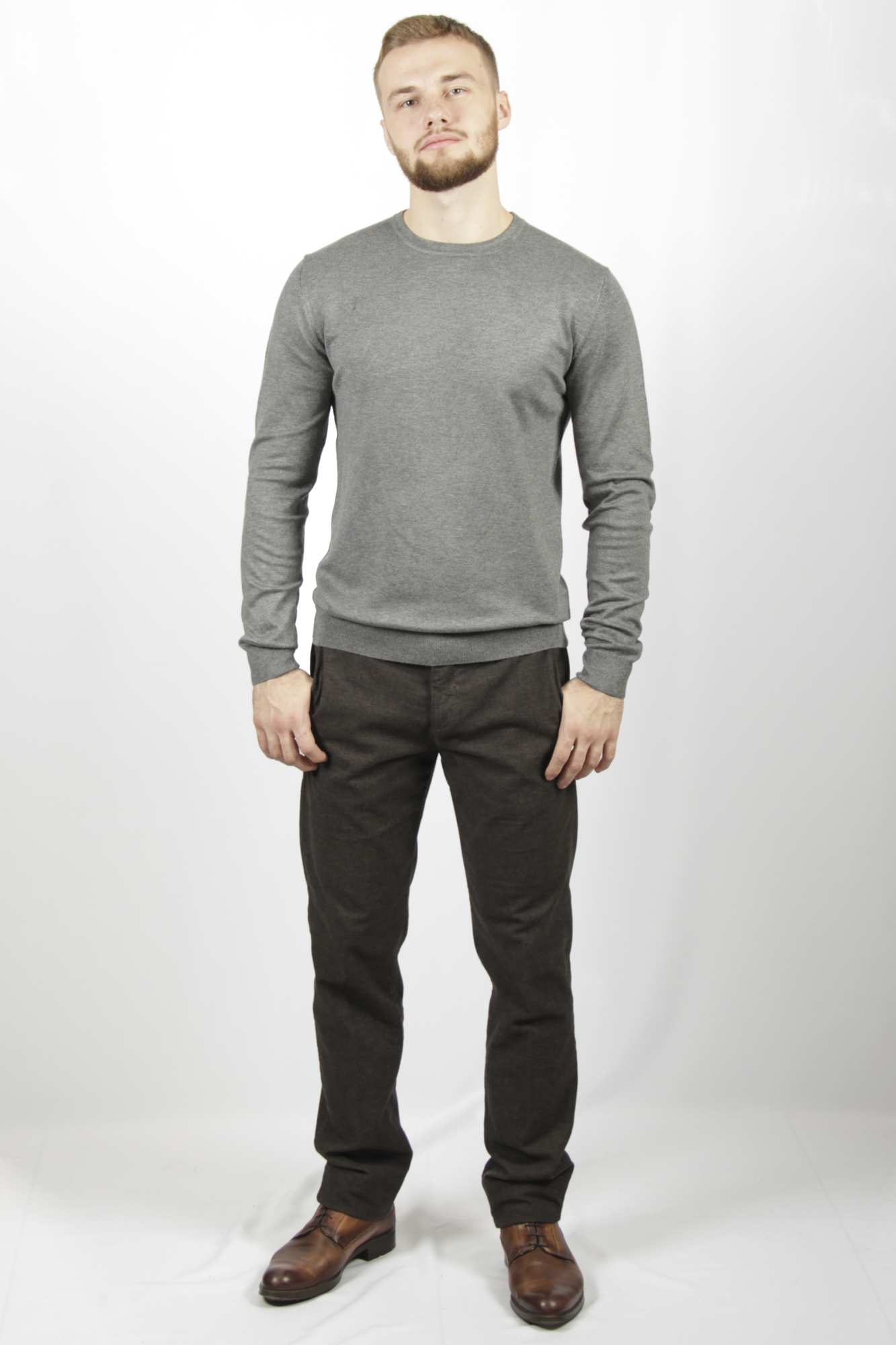 Свитер серый однотонный SORBINO