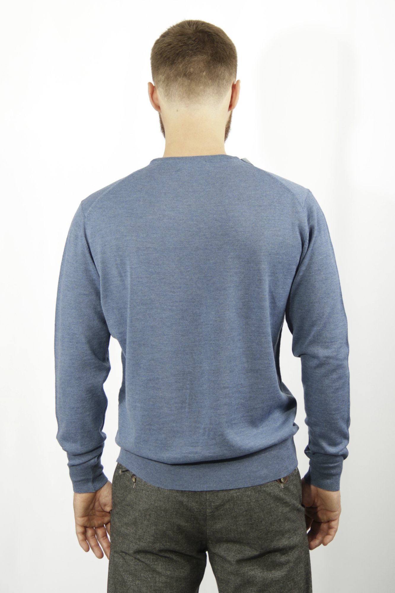 Свитер голубой однотонный IL. GRANCHIO